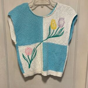 Vintage Looking Good Tulips Blue and White Checkered Cap Sleeveless Sweater Vest